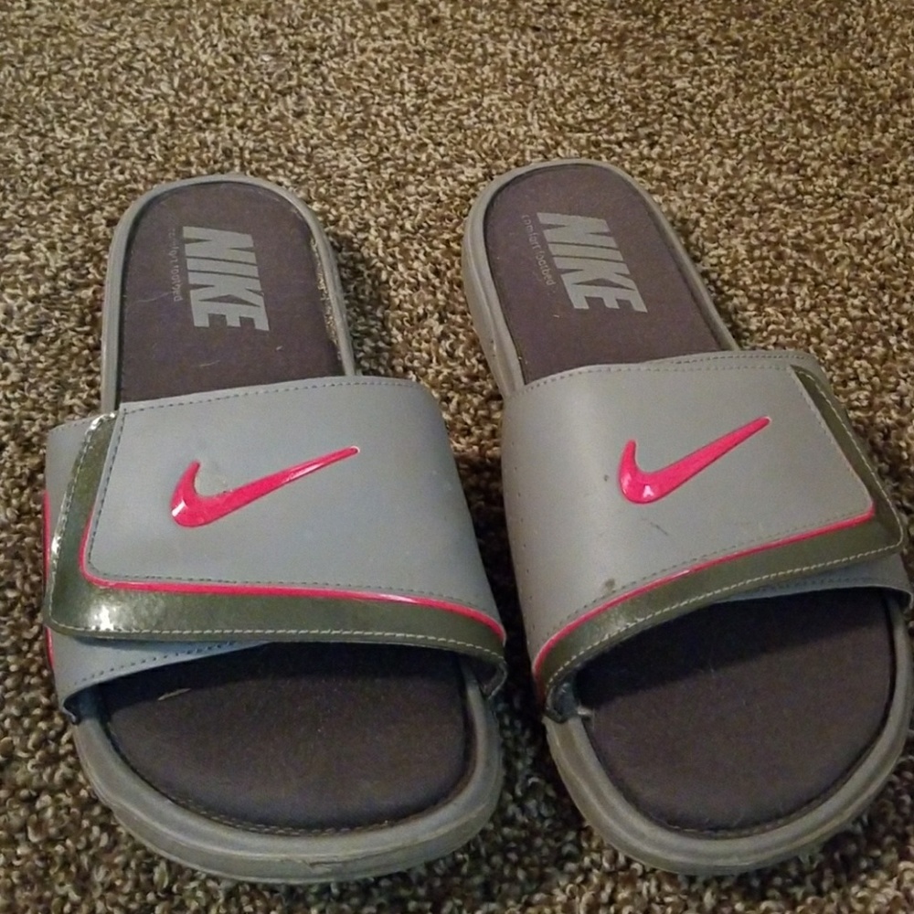 Men's Nike slide sandals